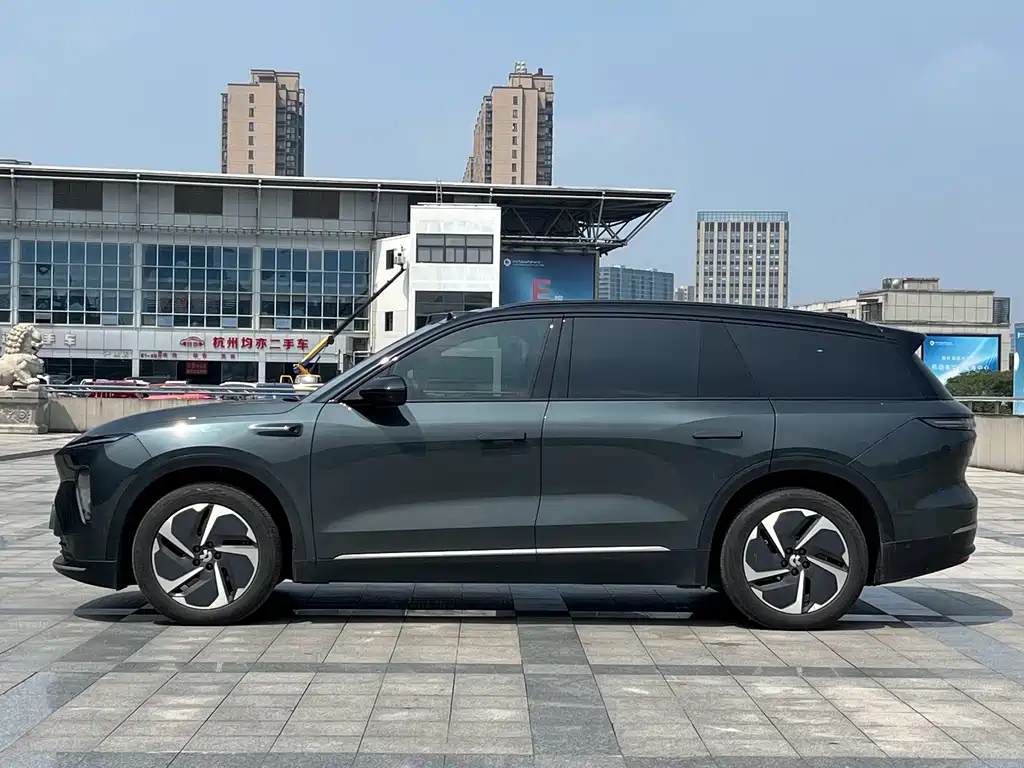 NIO ES8 2023 100kWh