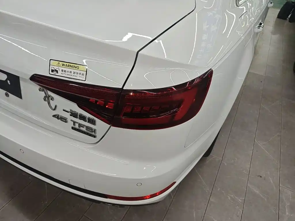 Audi A4L — миниатюра 8