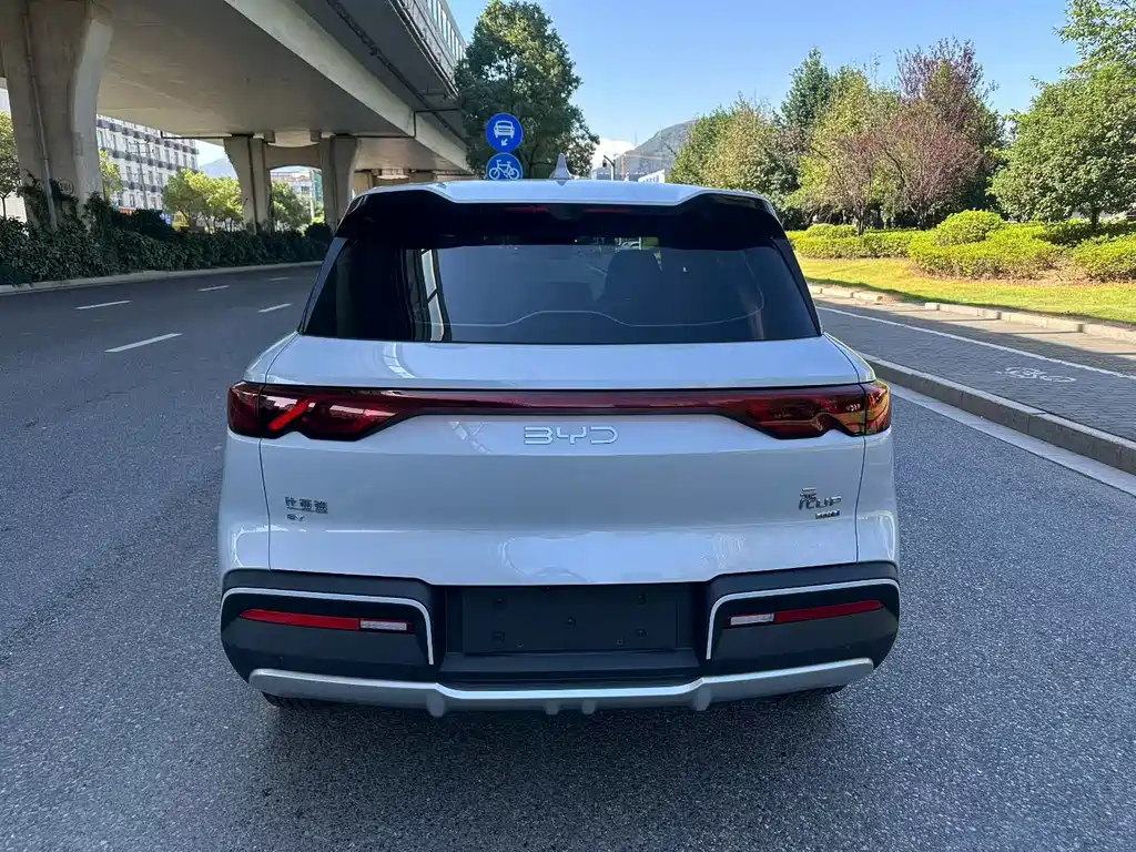 BYD Yuan UP — миниатюра 5