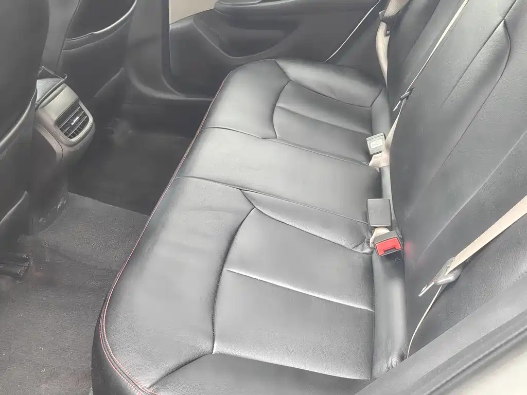 Buick Excelle — миниатюра 6