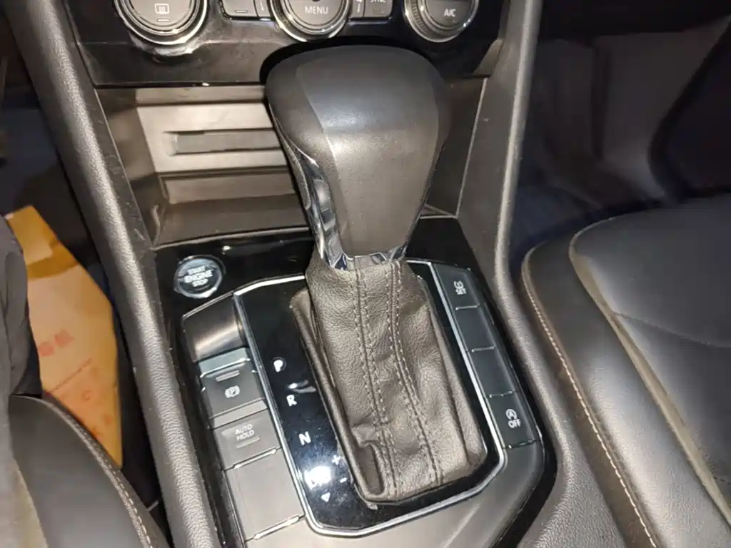 Volkswagen Tiguan L — миниатюра 14