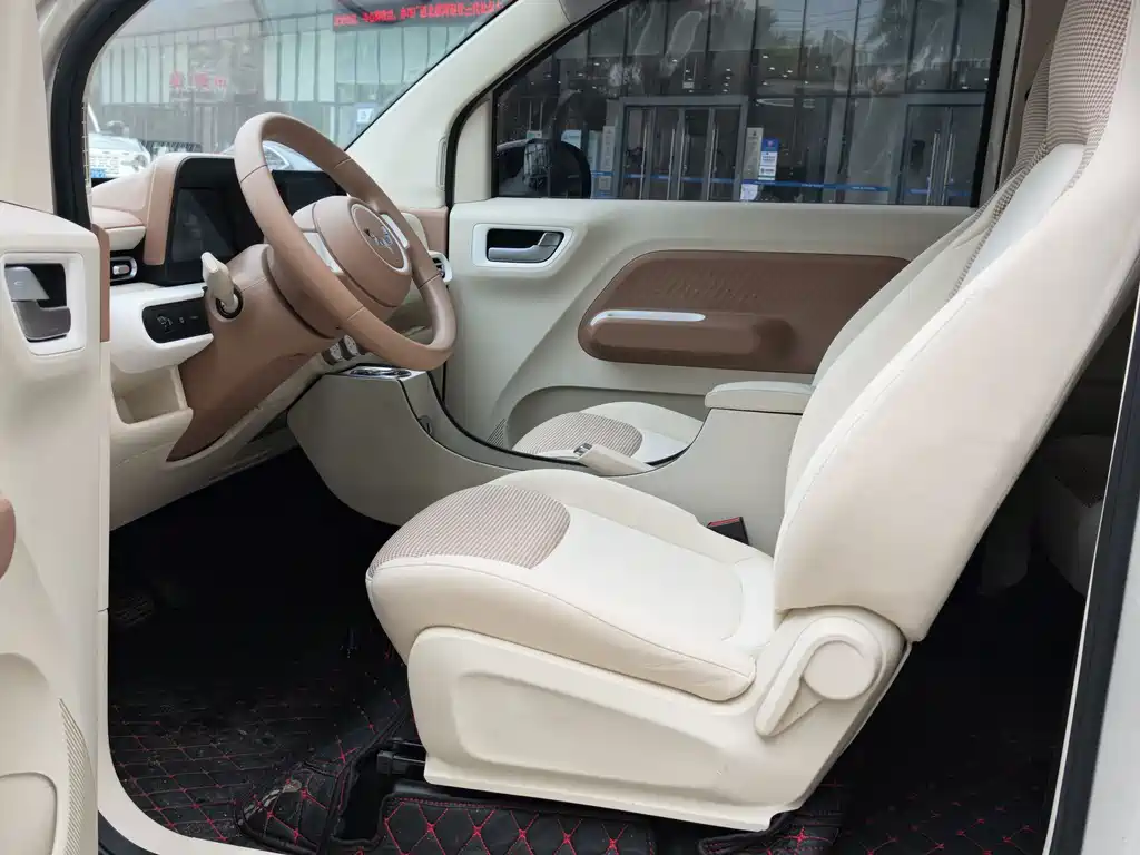 Wuling MINIEV — миниатюра 5