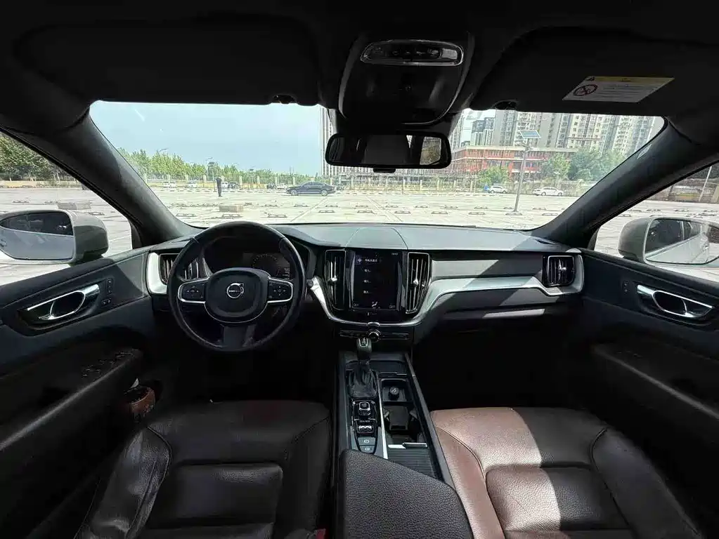 Volvo XC60 — миниатюра 7