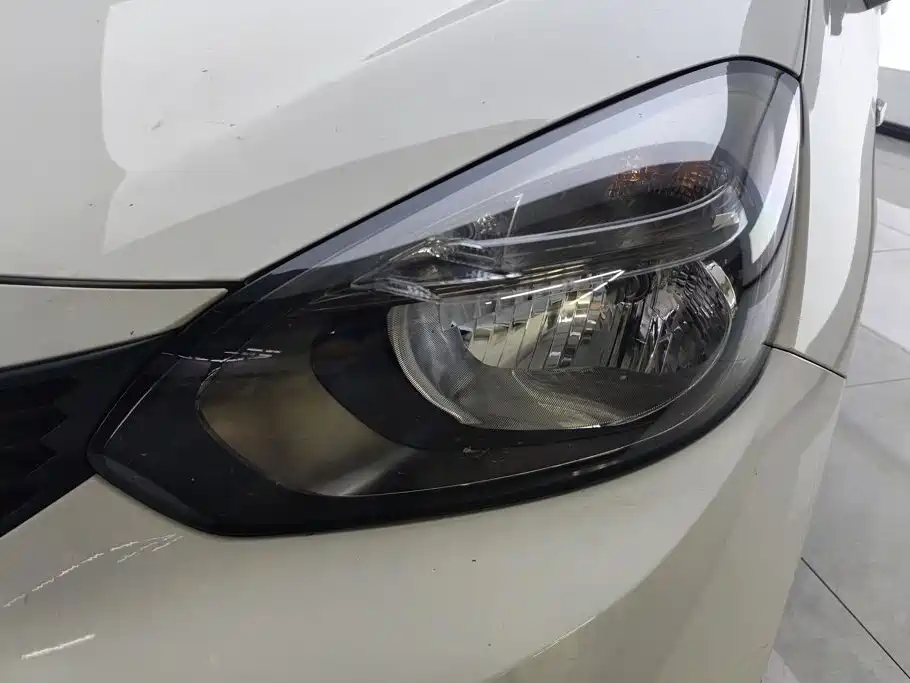Honda Fit — миниатюра 5