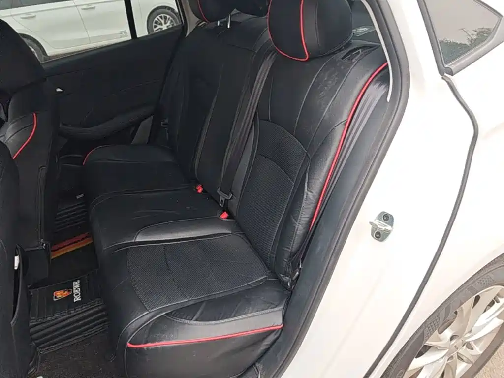 Roewe i5 — миниатюра 17