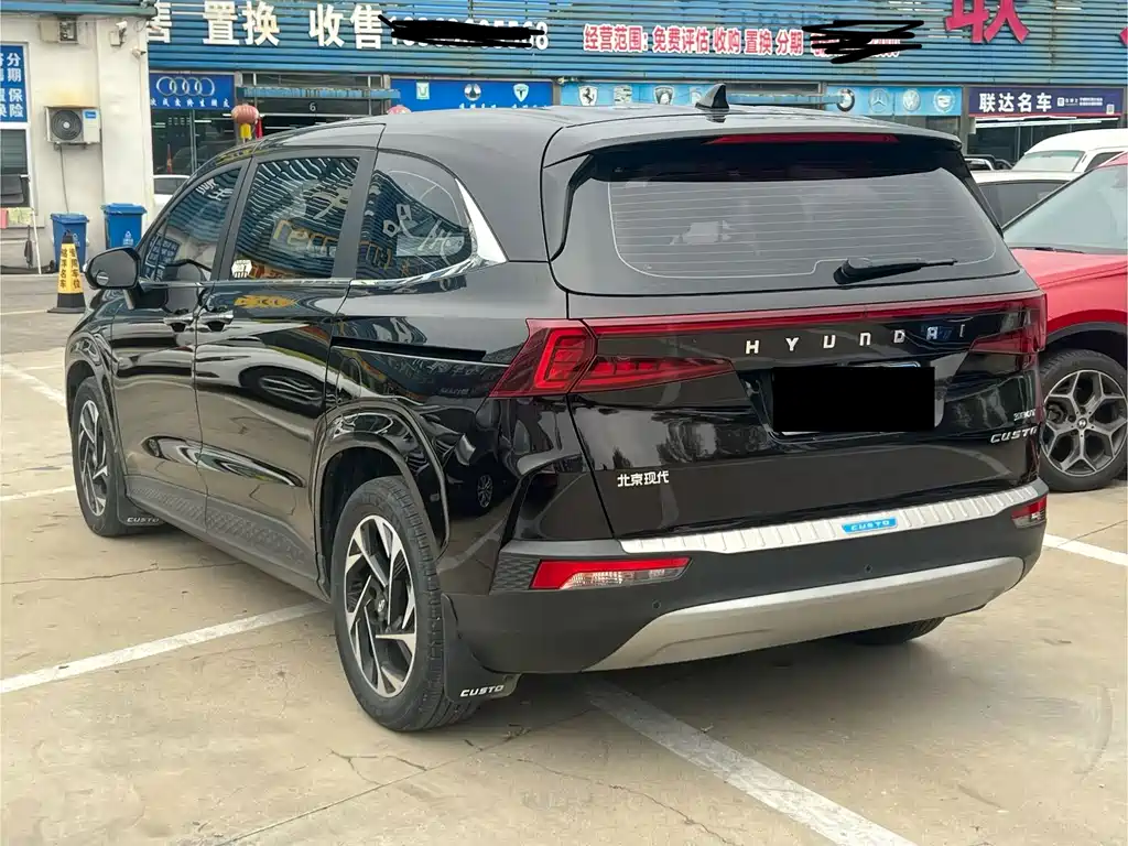 Hyundai Custo — миниатюра 3