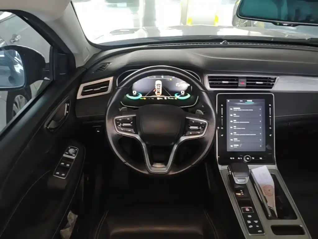 Roewe RX5 New Energy — миниатюра 11