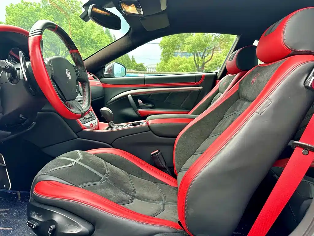 Maserati GranTurismo — миниатюра 25