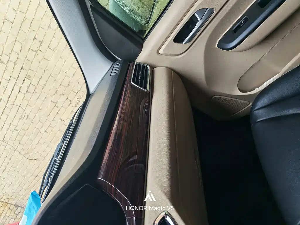 CHANGAN CROSS STAR V7