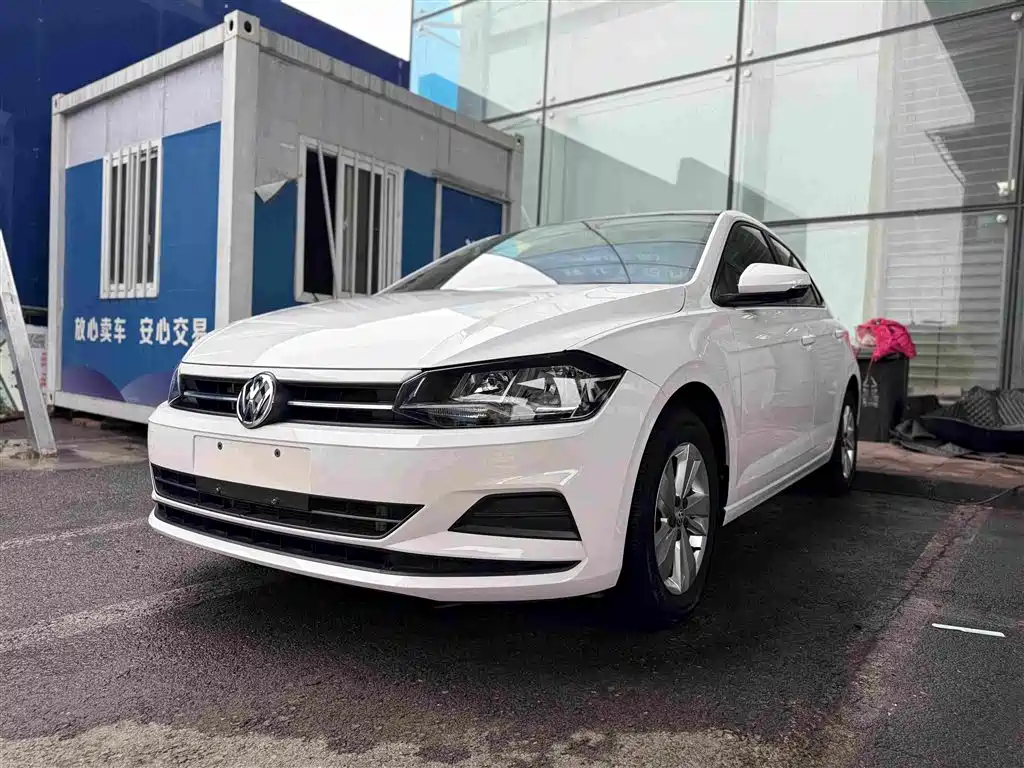 Volkswagen Polo — миниатюра 2