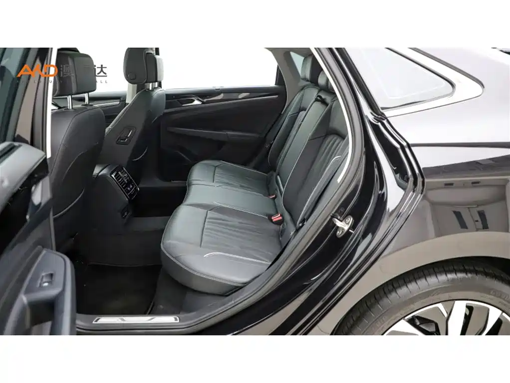 Volkswagen Passat — миниатюра 7