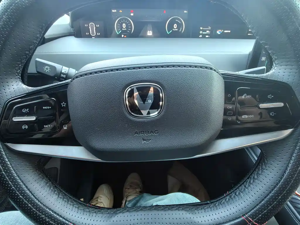 CHANGAN UNI K SMART IDD