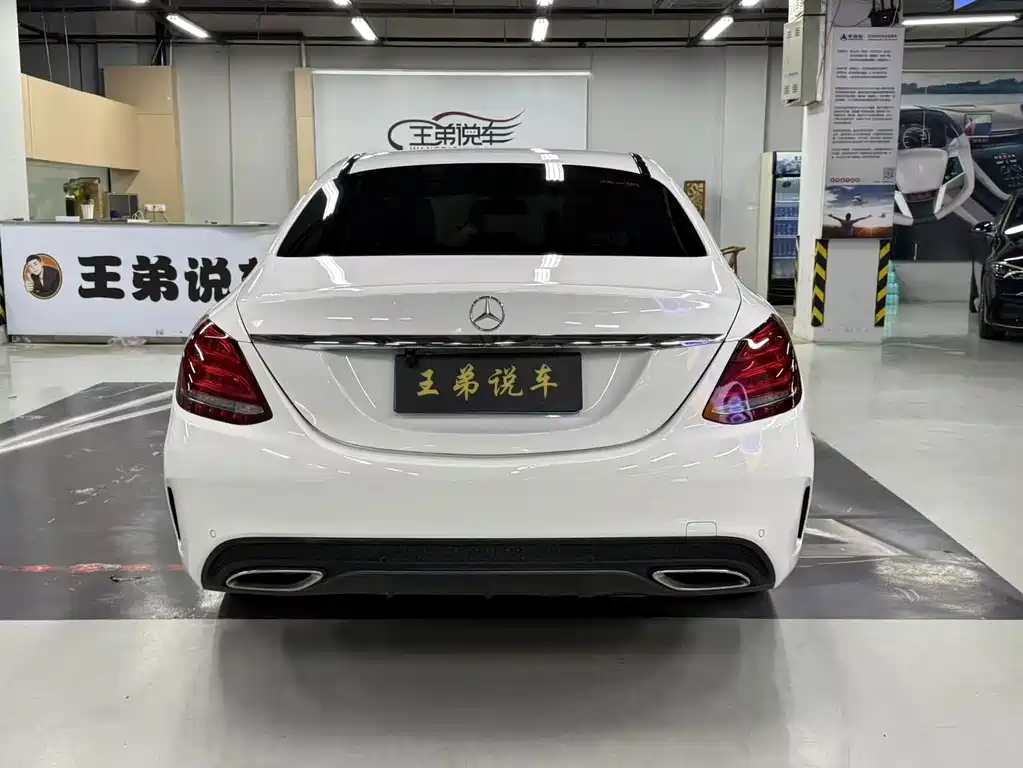 Mercedes-Benz C-Class — миниатюра 7