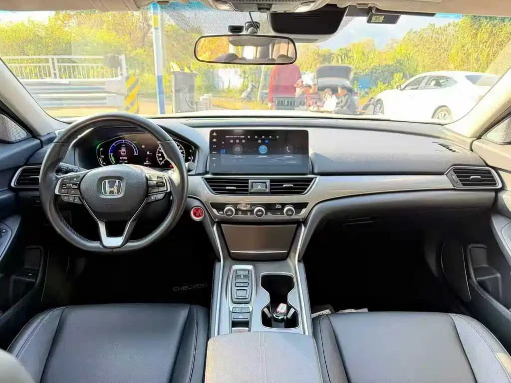 Honda Accord — миниатюра 4