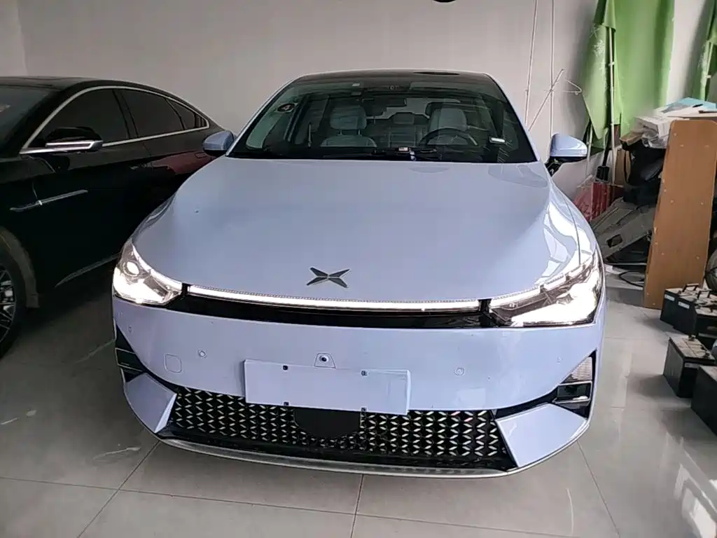 XPeng P5 — миниатюра 3