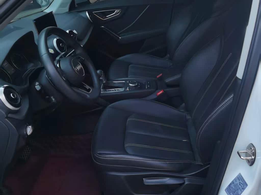 Audi Q2L 1.4 л 2023 г. Белый, пробег 26000 км
