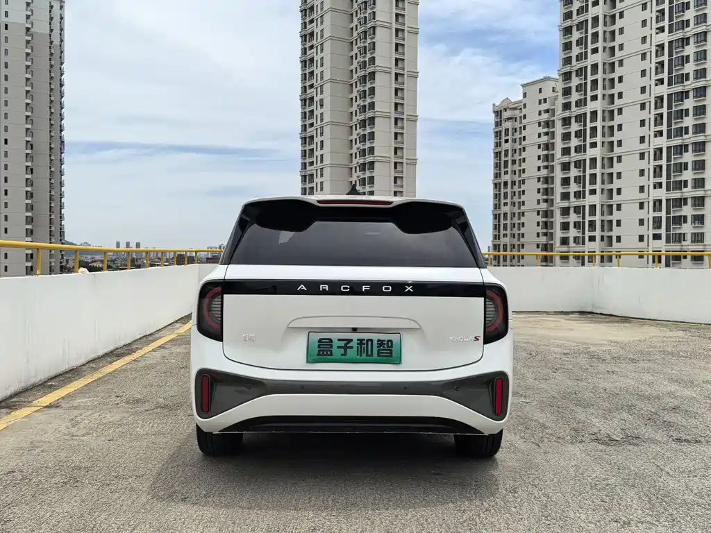 ARCFOX S — миниатюра 15