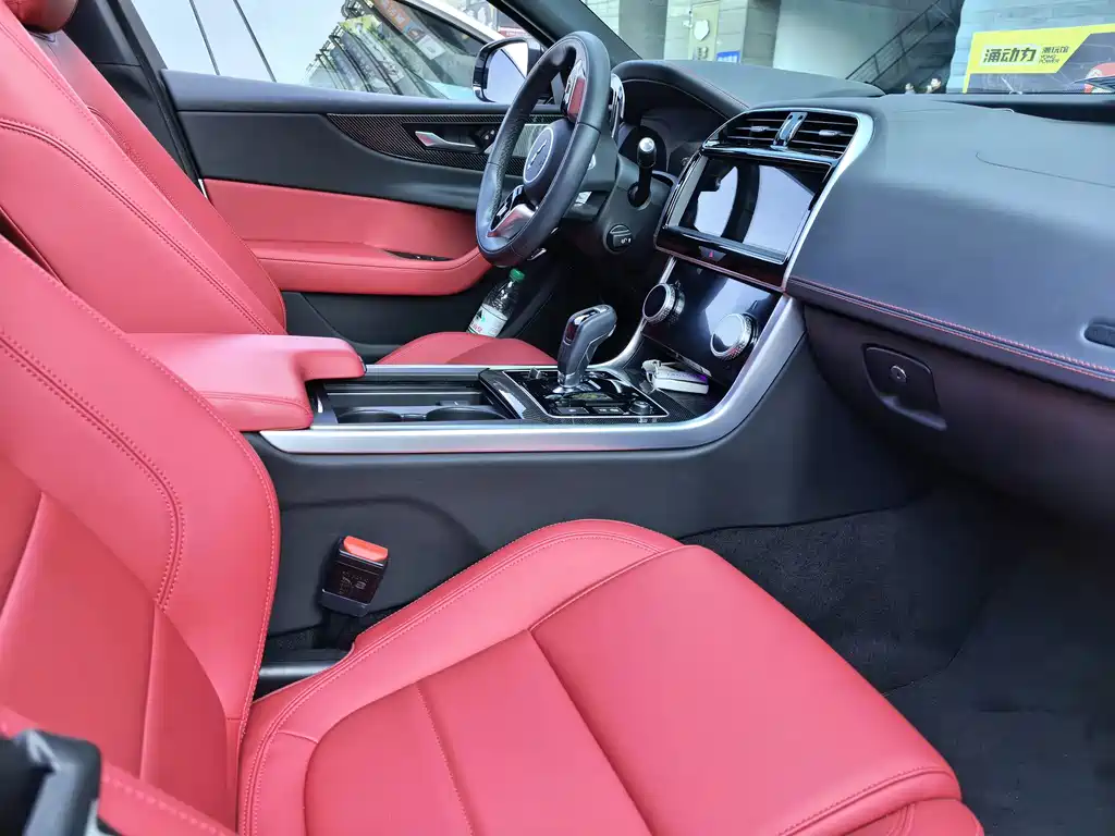 Jaguar XEL — миниатюра 12