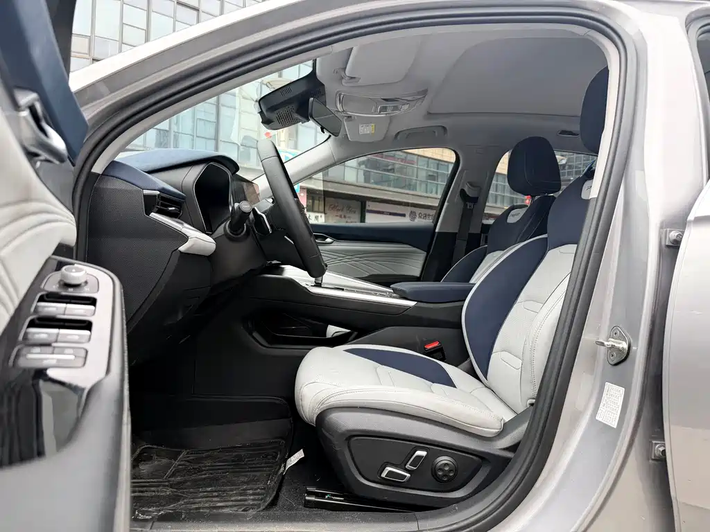 GEELY AUTOMOBILE XINGRUI