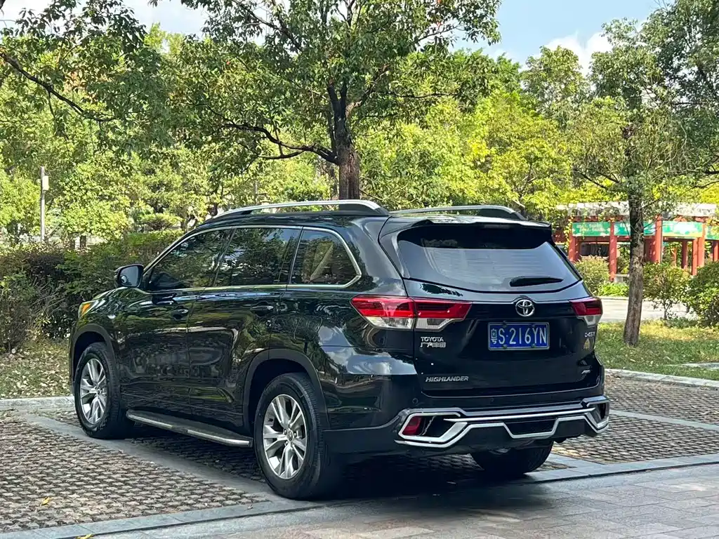 Toyota Highlander — миниатюра 4