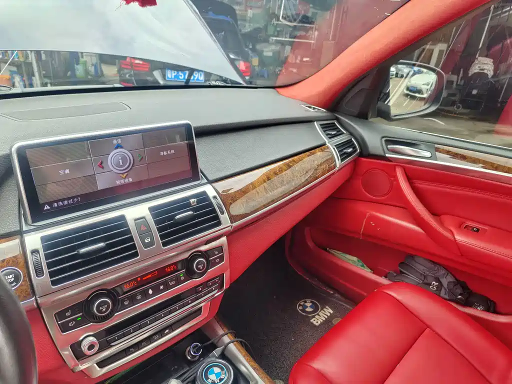 BMW X5 (Import) — миниатюра 32