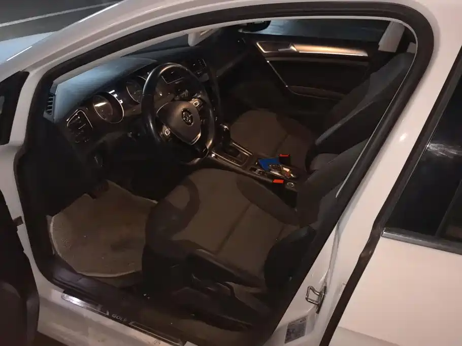 Volkswagen Golf — миниатюра 9