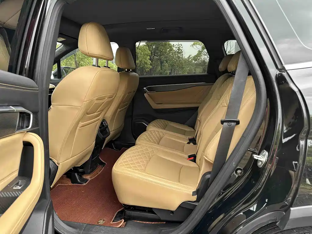 Geely Haoyue L — миниатюра 11