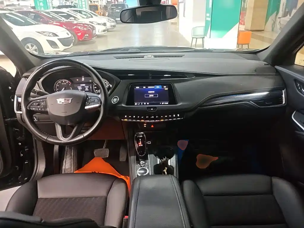 Cadillac XT4 — миниатюра 10