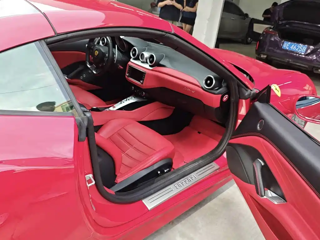 Ferrari California T — миниатюра 7
