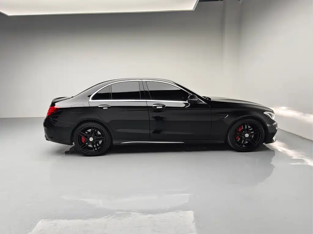 Mercedes-Benz C-Class AMG — миниатюра 10