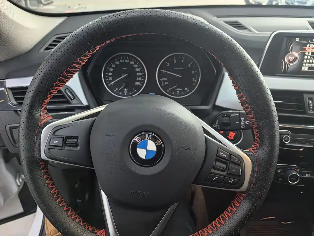 BMW X1 2016 sDrive18Li Premium