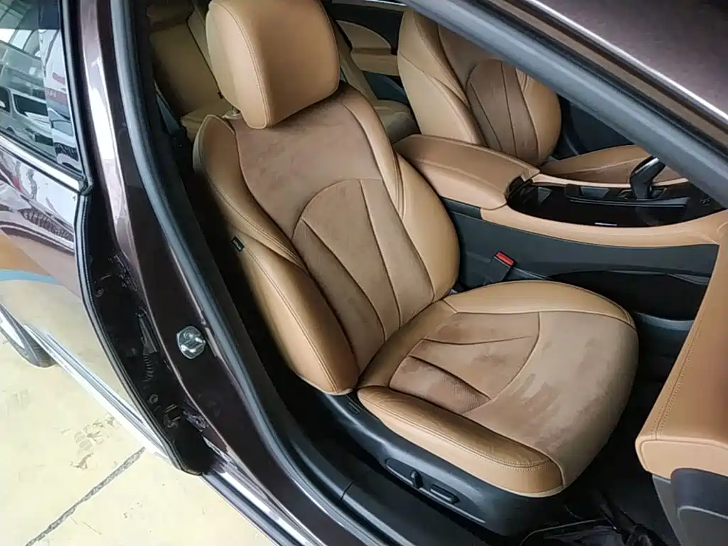 Buick LaCrosse — миниатюра 25