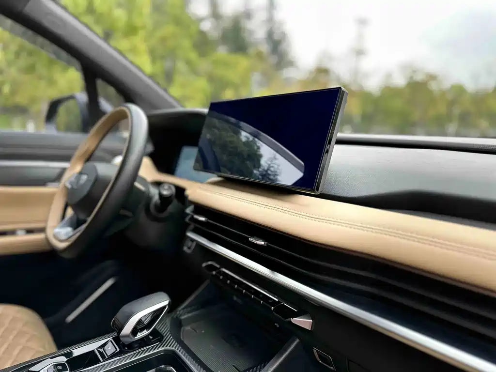 Geely Haoyue L — миниатюра 6