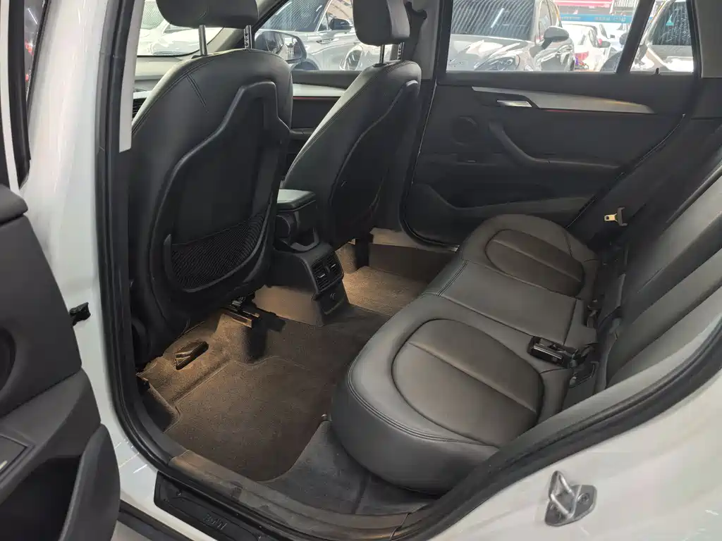 BMW X1 2016 sDrive18Li Premium