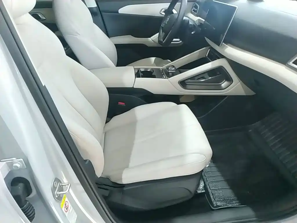 BYD Yuan UP — миниатюра 25