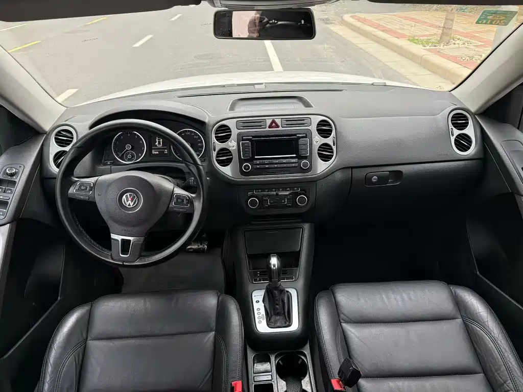 Volkswagen Tiguan — миниатюра 4