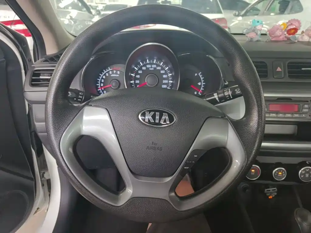 Kia K2 — миниатюра 11