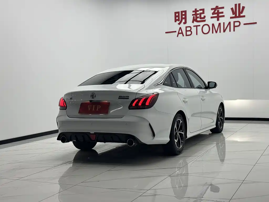 MG MG5 - фото 9