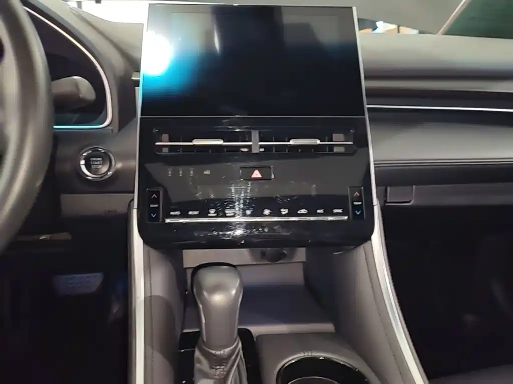 Toyota Avalon — миниатюра 13