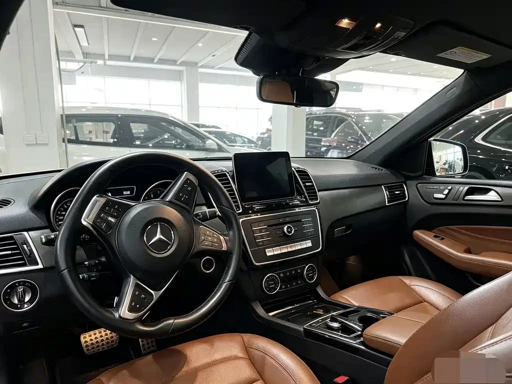 Mercedes-Benz GLE Coupe AMG — миниатюра 8