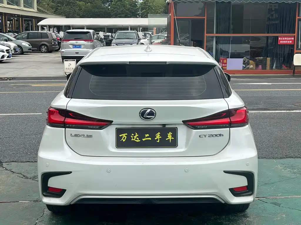 LEXUS CT