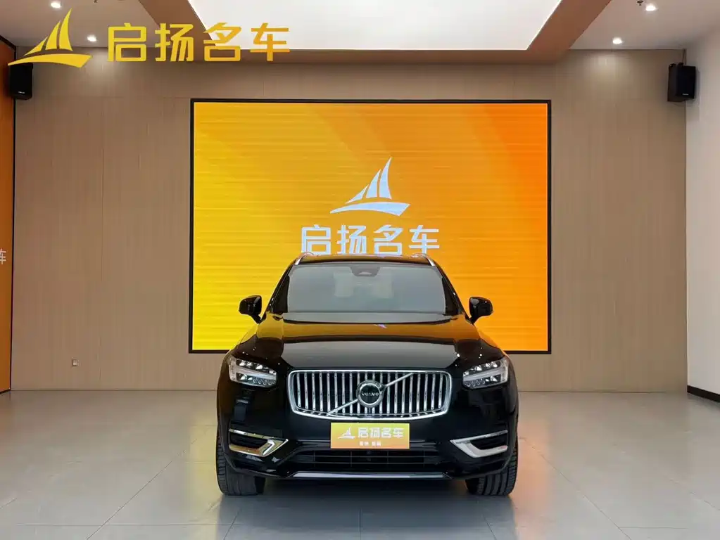 Volvo XC90 2025