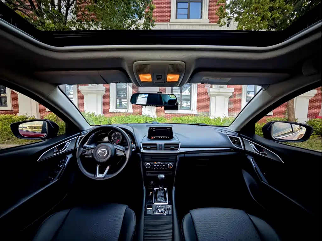 Mazda 3 Axela — миниатюра 8