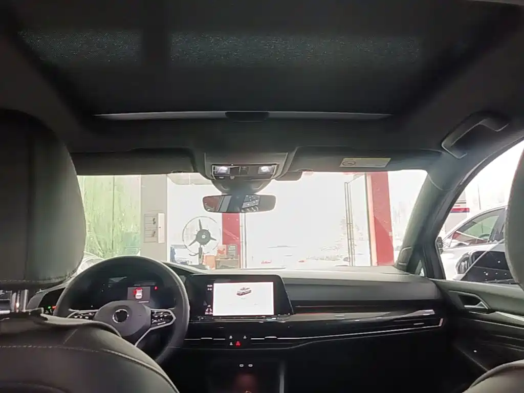 Volkswagen Golf — миниатюра 18