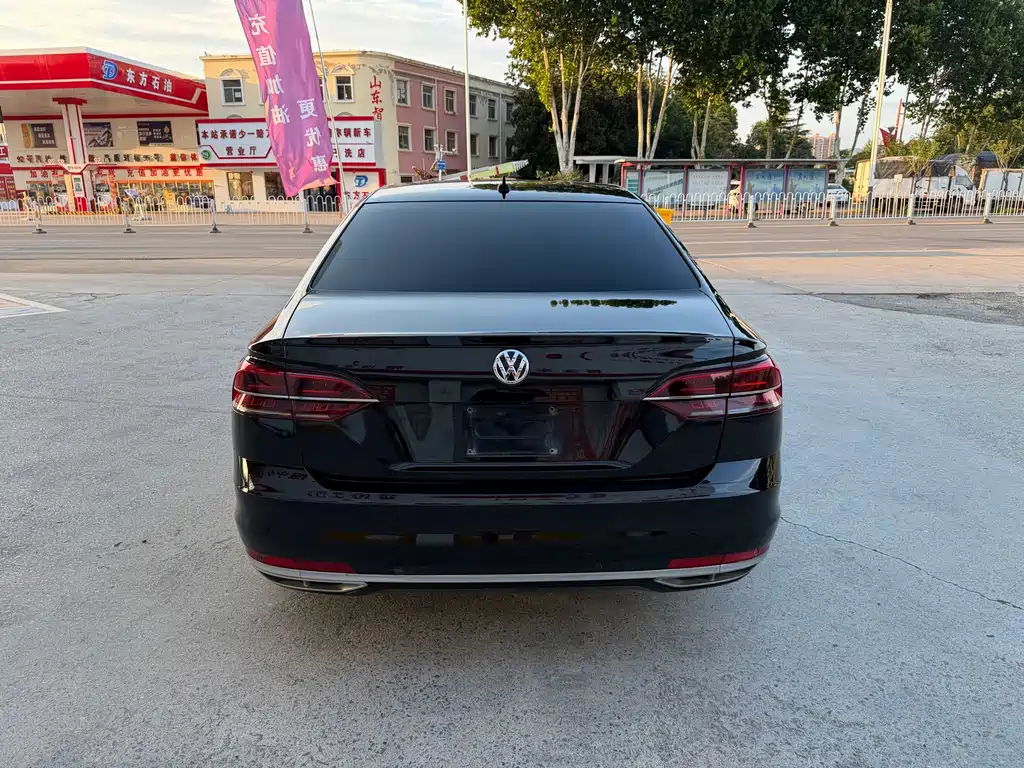 Volkswagen Phideon — миниатюра 8