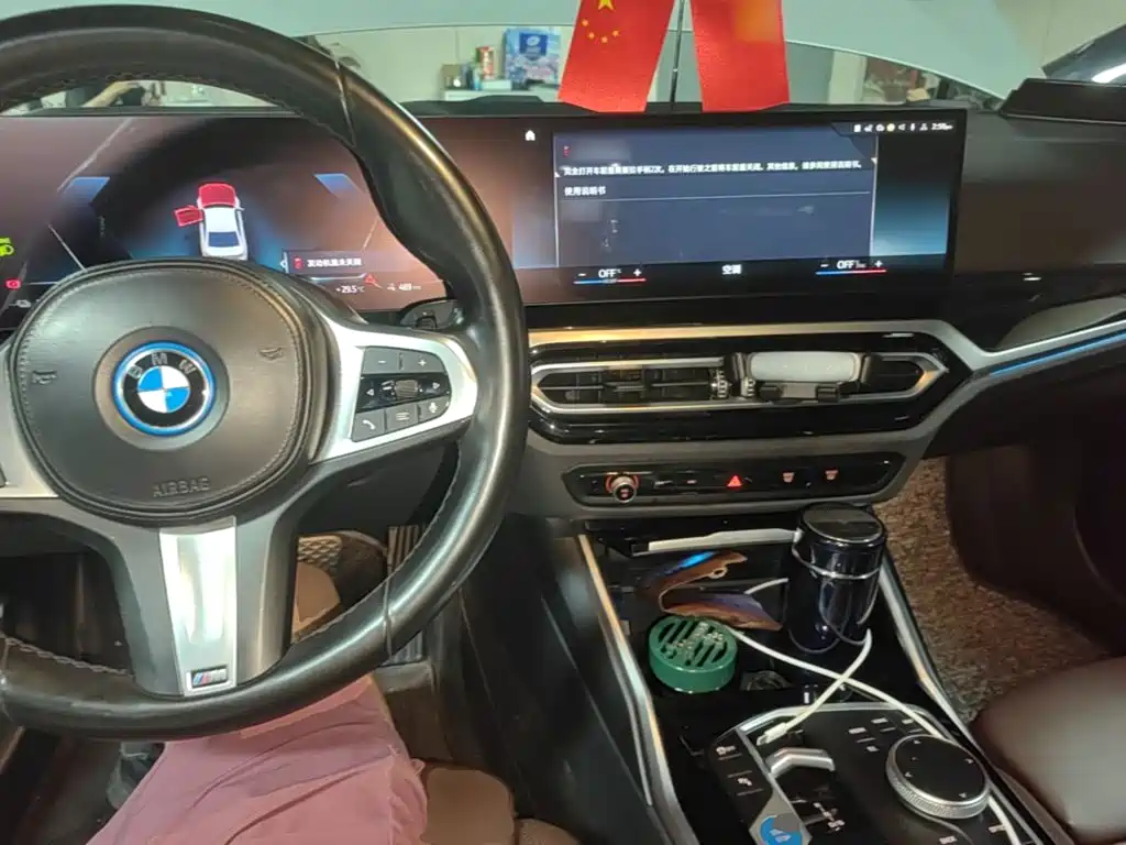 BMW i3 — миниатюра 10