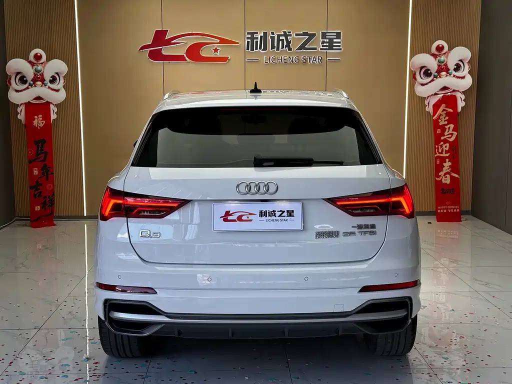 Audi Q3 — миниатюра 5