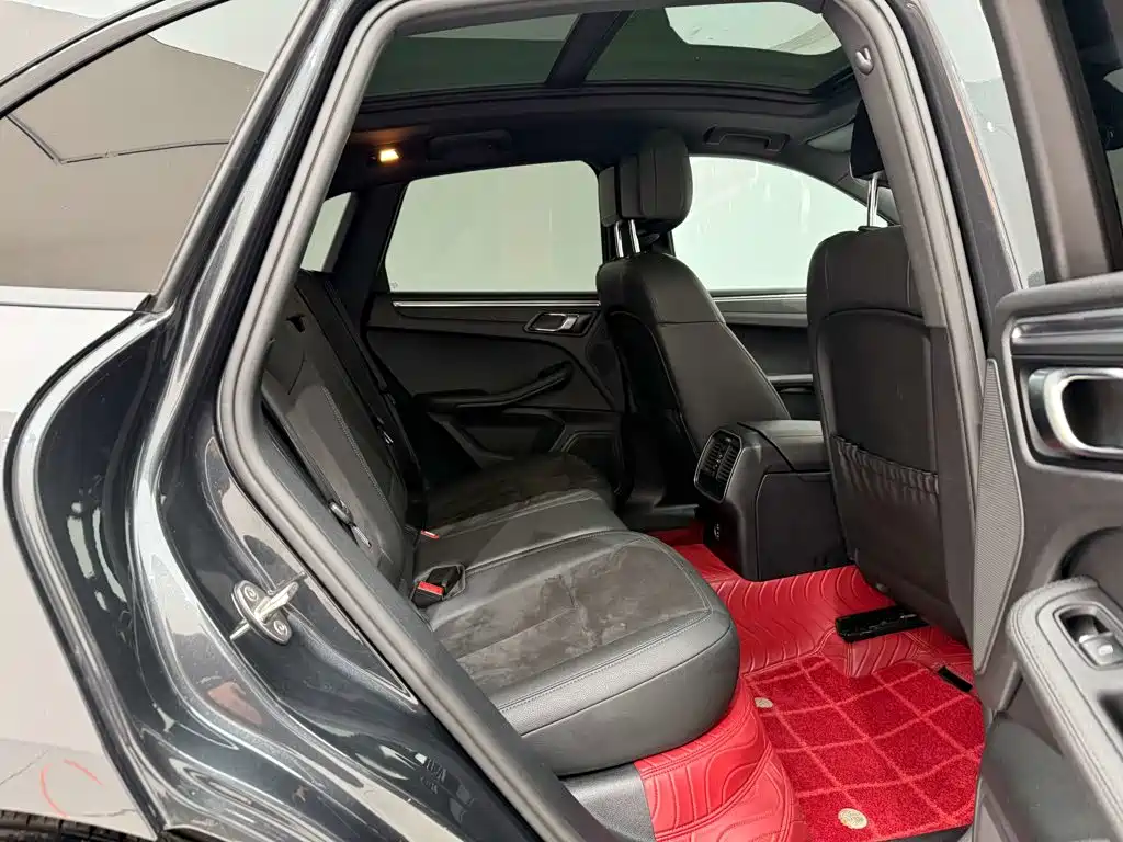 Porsche Macan — миниатюра 24