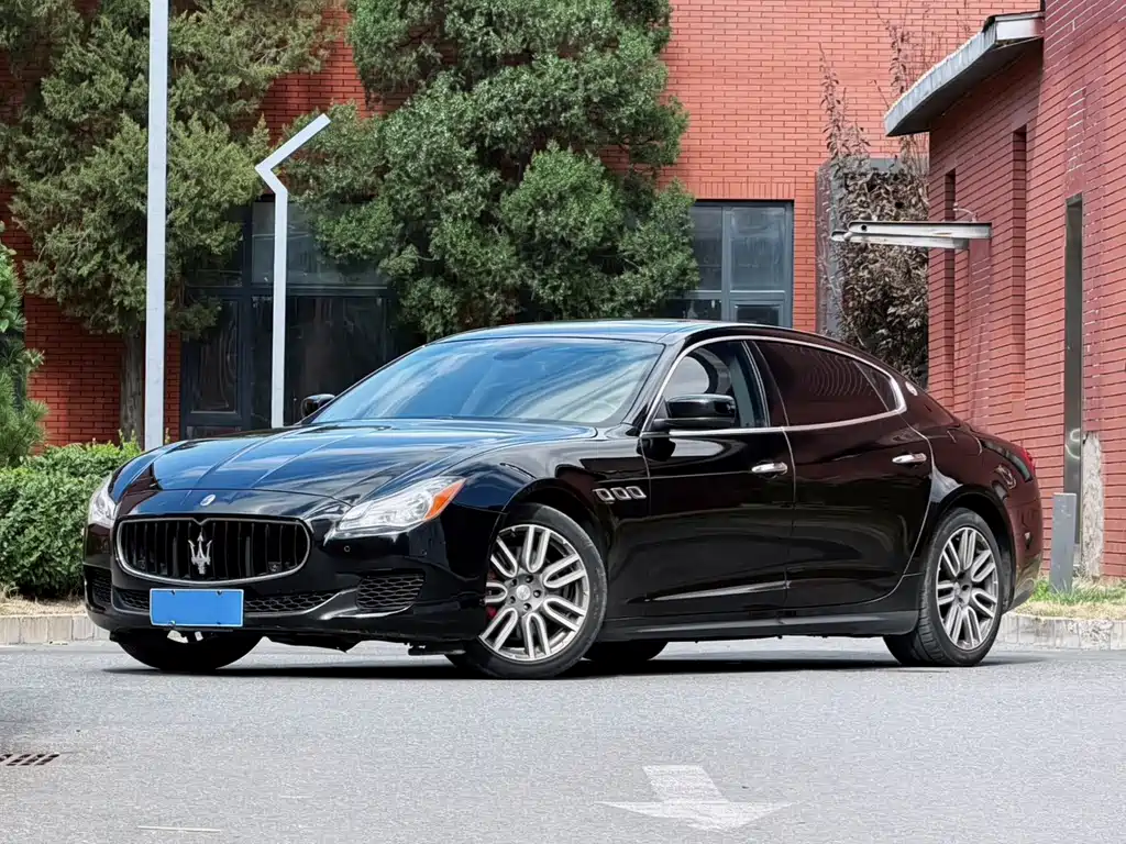 Maserati Quattroporte