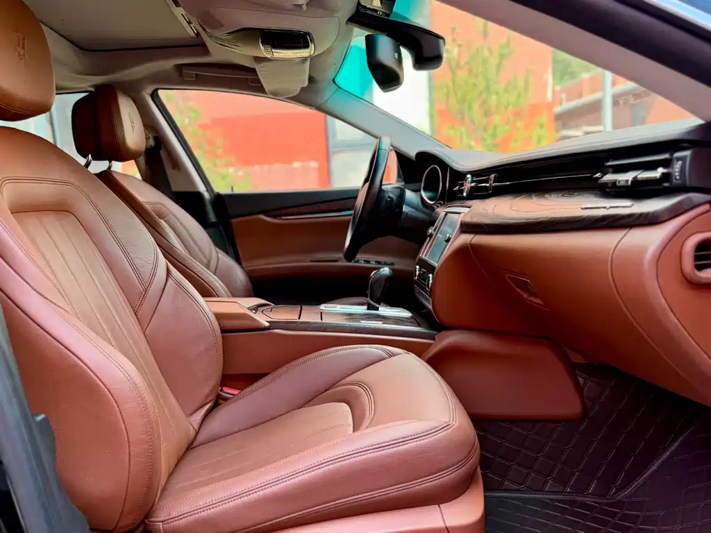 Maserati Quattroporte — миниатюра 22
